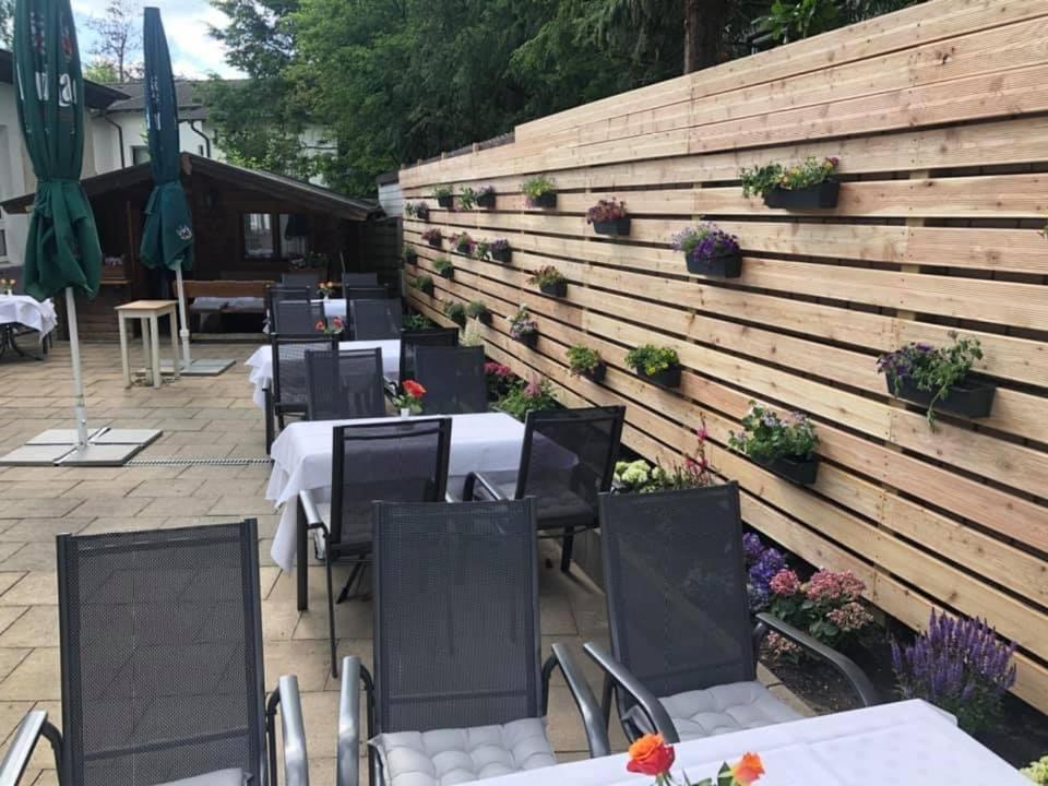Hotel-Restaurant Schmachtenbergshof Essen Esterno foto